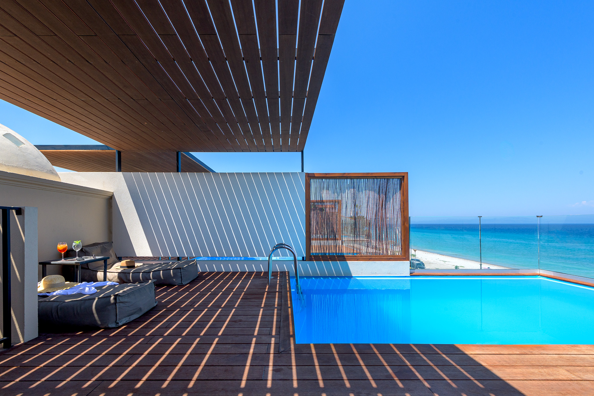 408_Pool-4_Web_Res